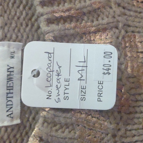 Andthewhy sweater - Picture 3 of 3